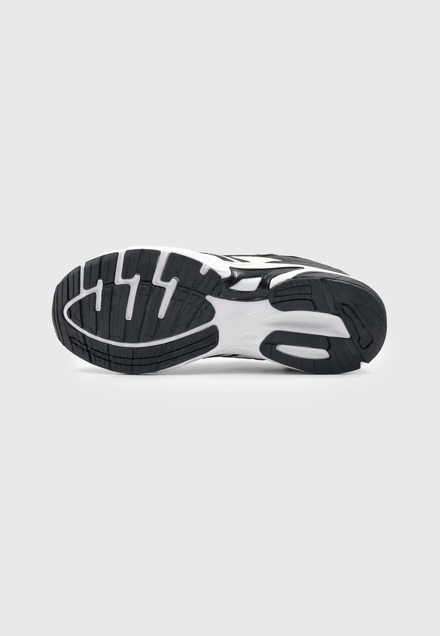 Arena White Black