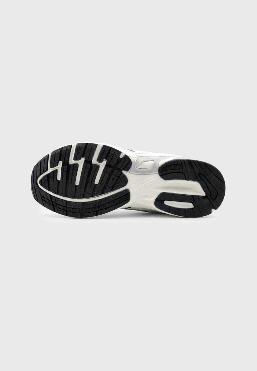 Arena White Silver