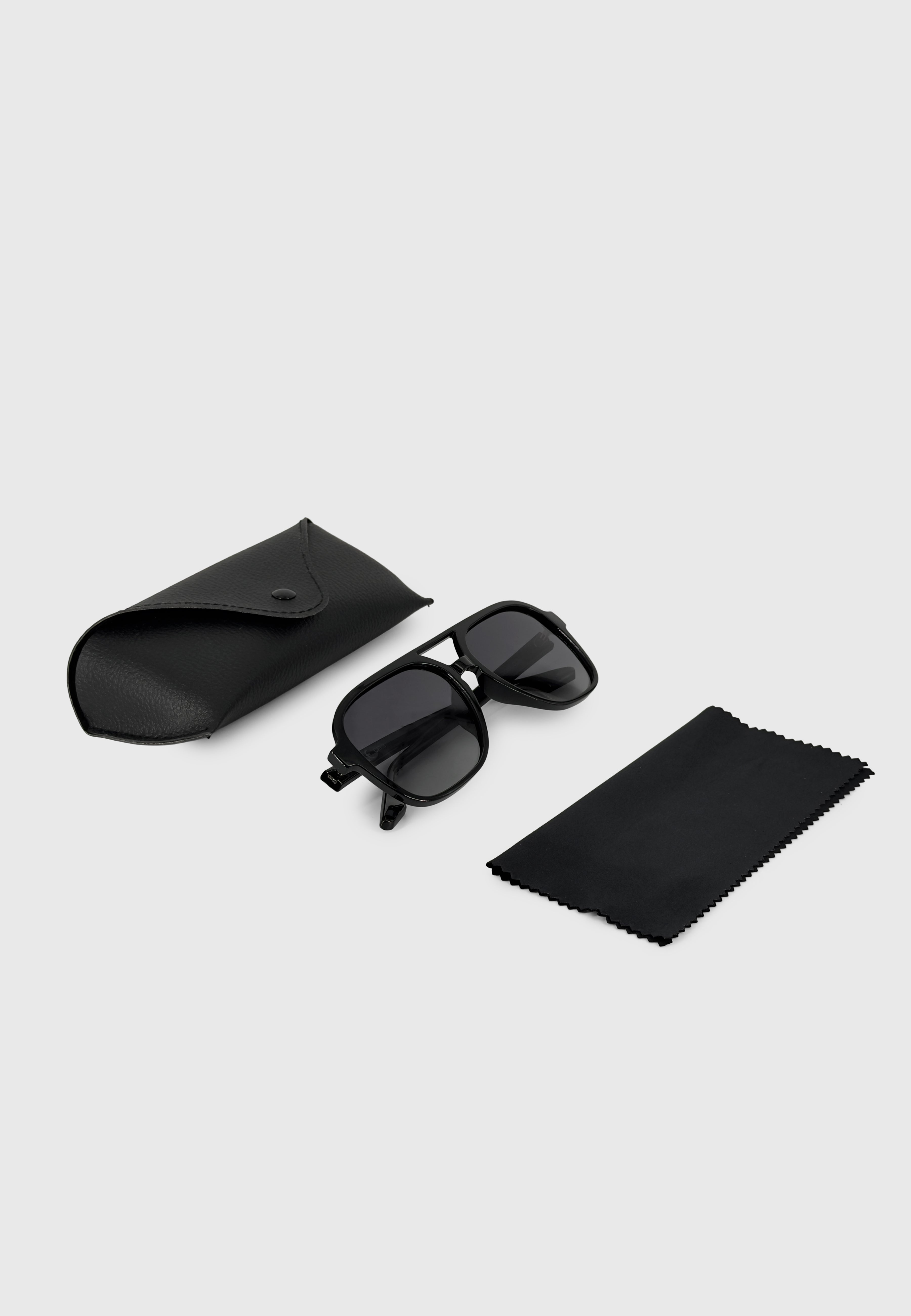 Nova Sunglasses Black