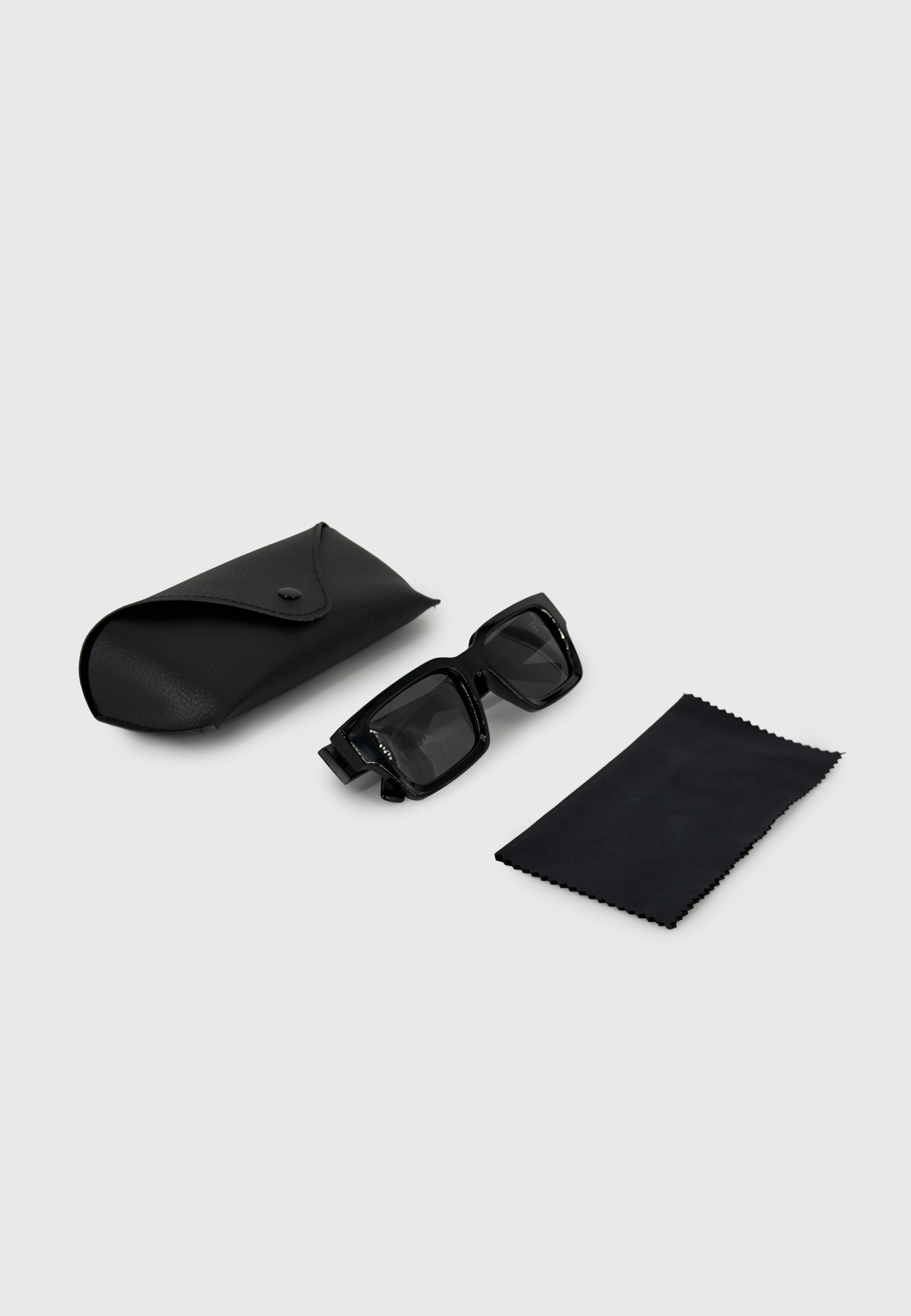 Shade Sunglasses Black